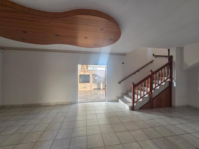 5 Bedroom Property for Sale in Birdwood Estate North West